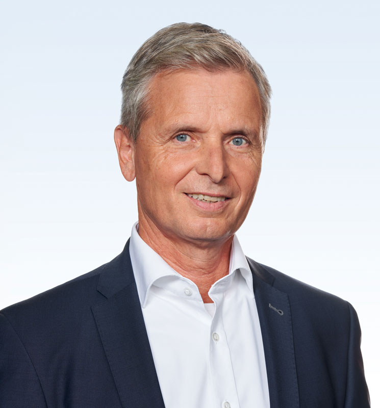 Dr. Friedrich Santner
